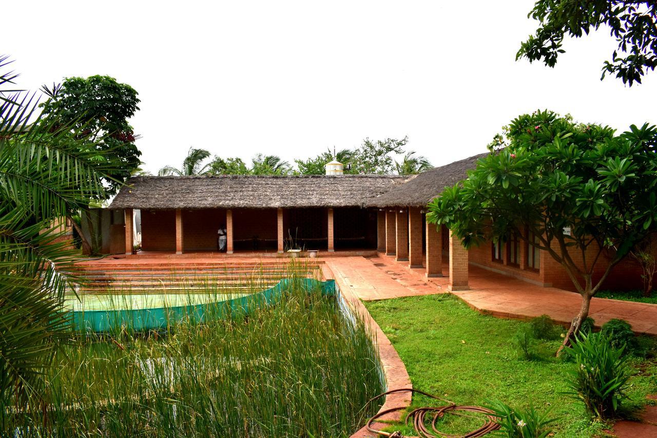 เอาเวอร์ เนทีฟ วิลเลจ รีสอร์ต Hotel Gadigarpalya ภายนอก รูปภาพ